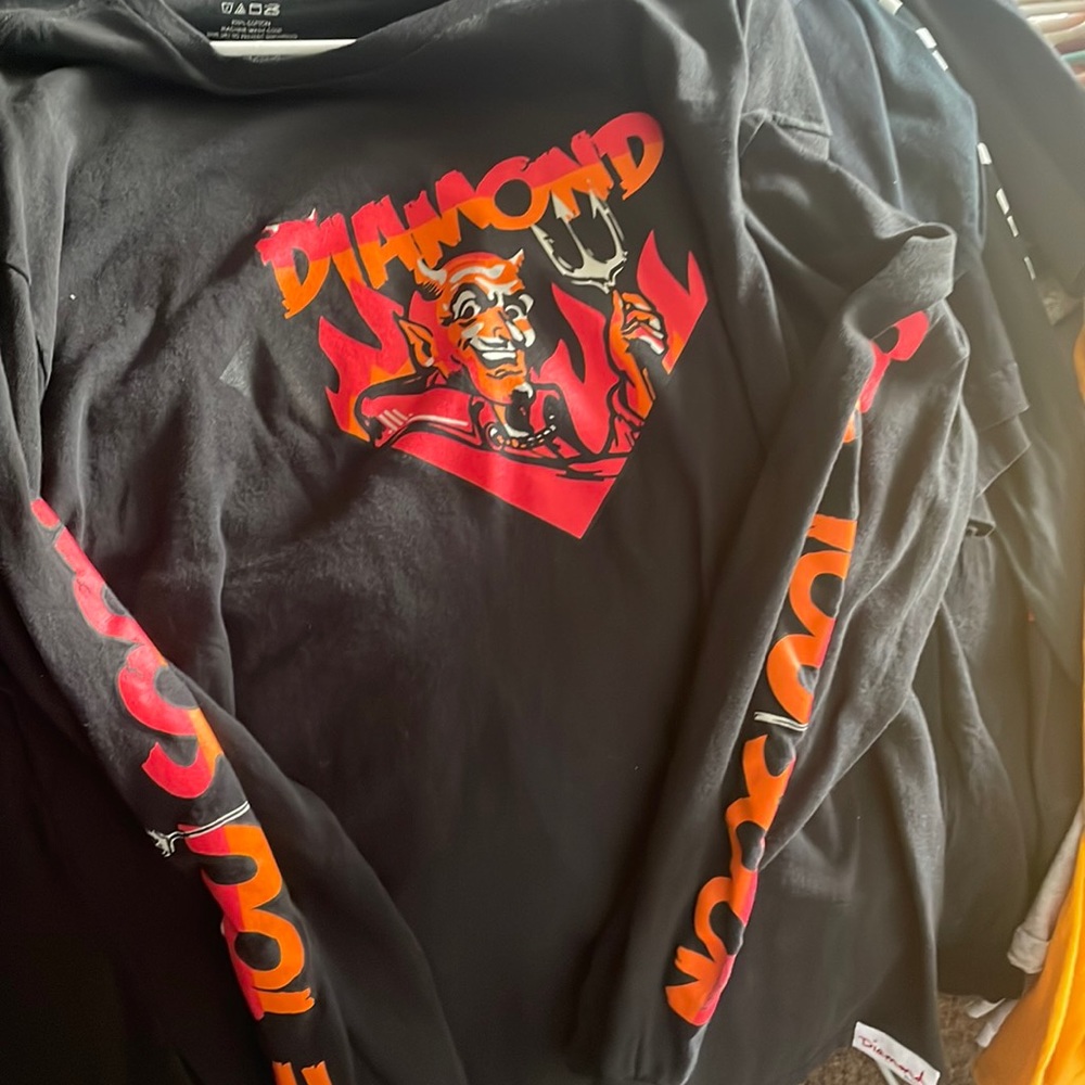 Long sleeve diamond size xl